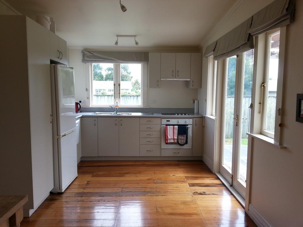The Vicarage Martinborough Villa Kamer foto