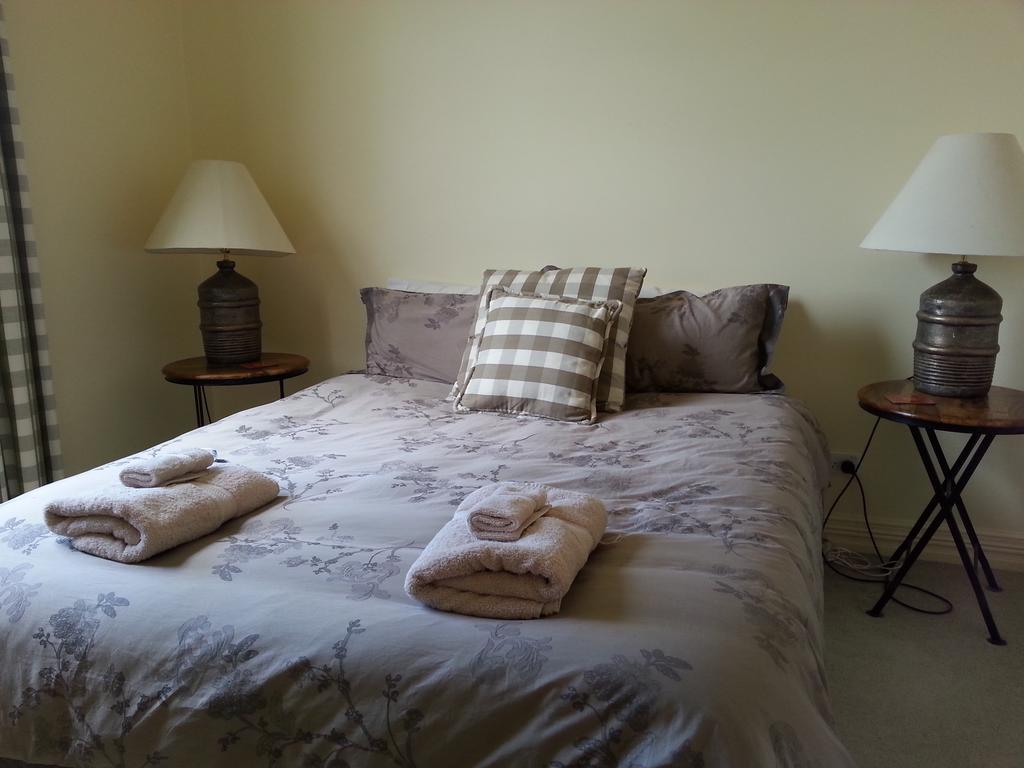 The Vicarage Martinborough Villa Kamer foto