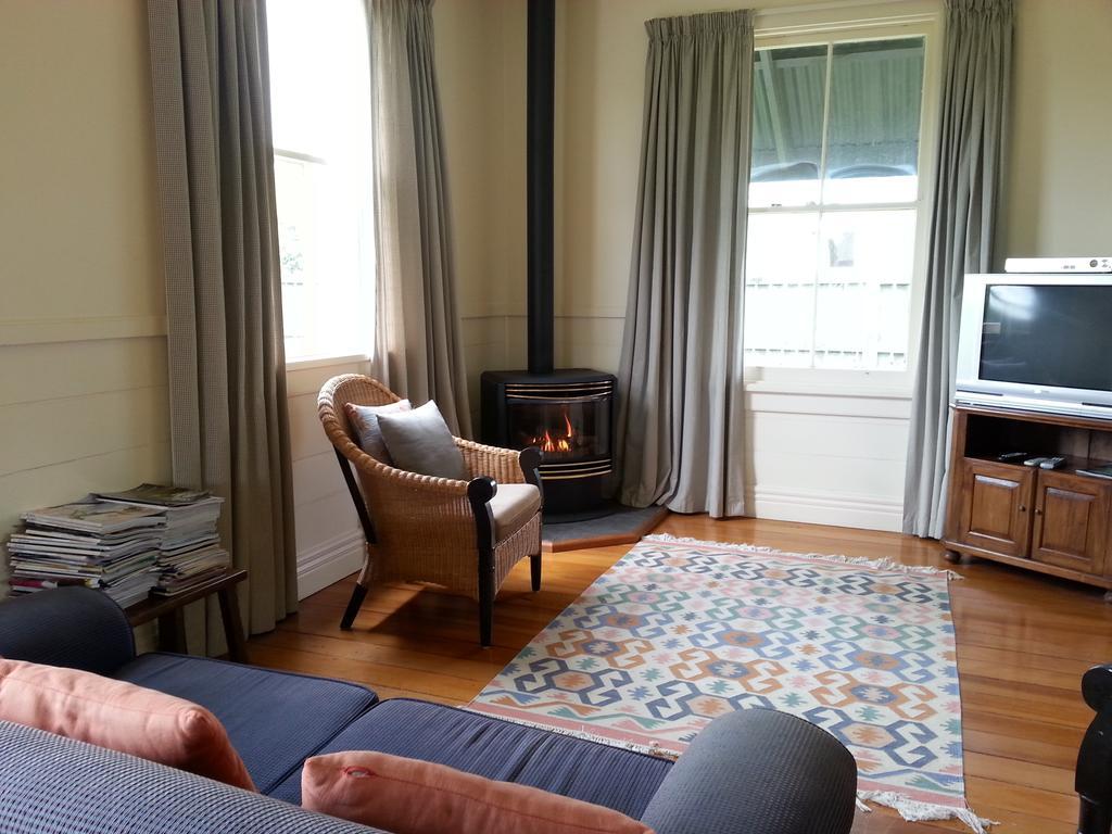 The Vicarage Martinborough Villa Kamer foto