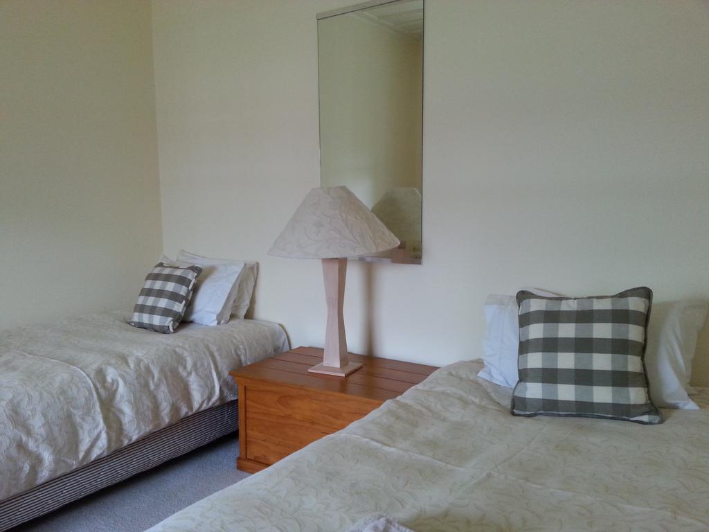 The Vicarage Martinborough Villa Kamer foto