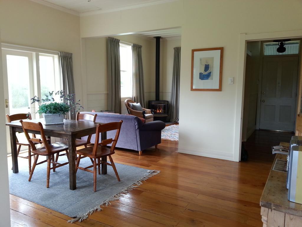 The Vicarage Martinborough Villa Kamer foto