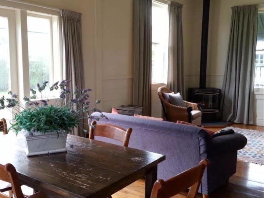 The Vicarage Martinborough Villa Buitenkant foto