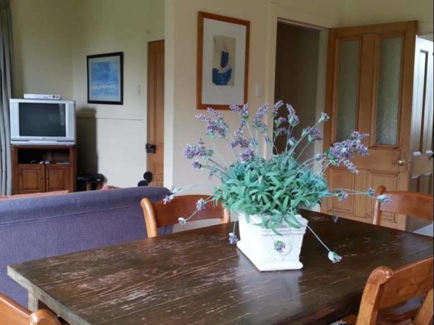 The Vicarage Martinborough Villa Buitenkant foto