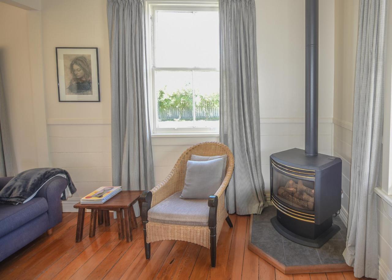The Vicarage Martinborough Villa Buitenkant foto