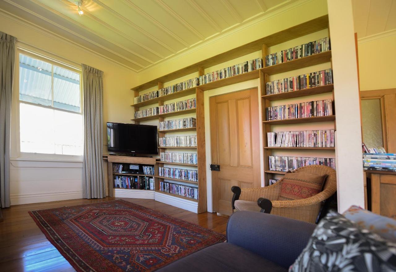 The Vicarage Martinborough Villa Buitenkant foto