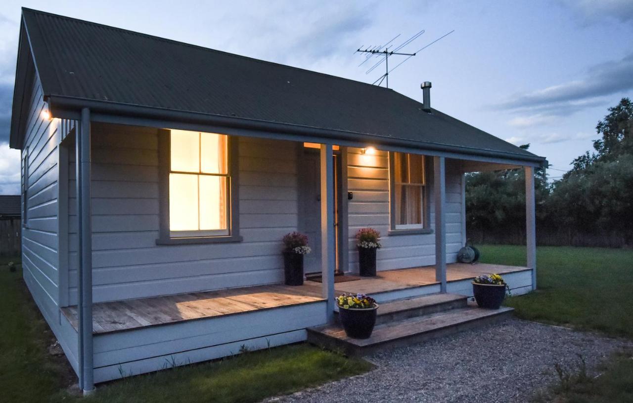 The Vicarage Martinborough Villa Buitenkant foto