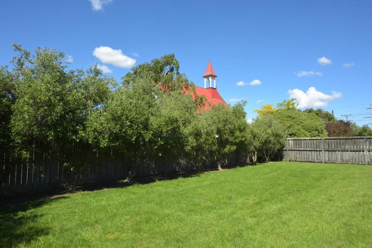 The Vicarage Martinborough Villa Buitenkant foto