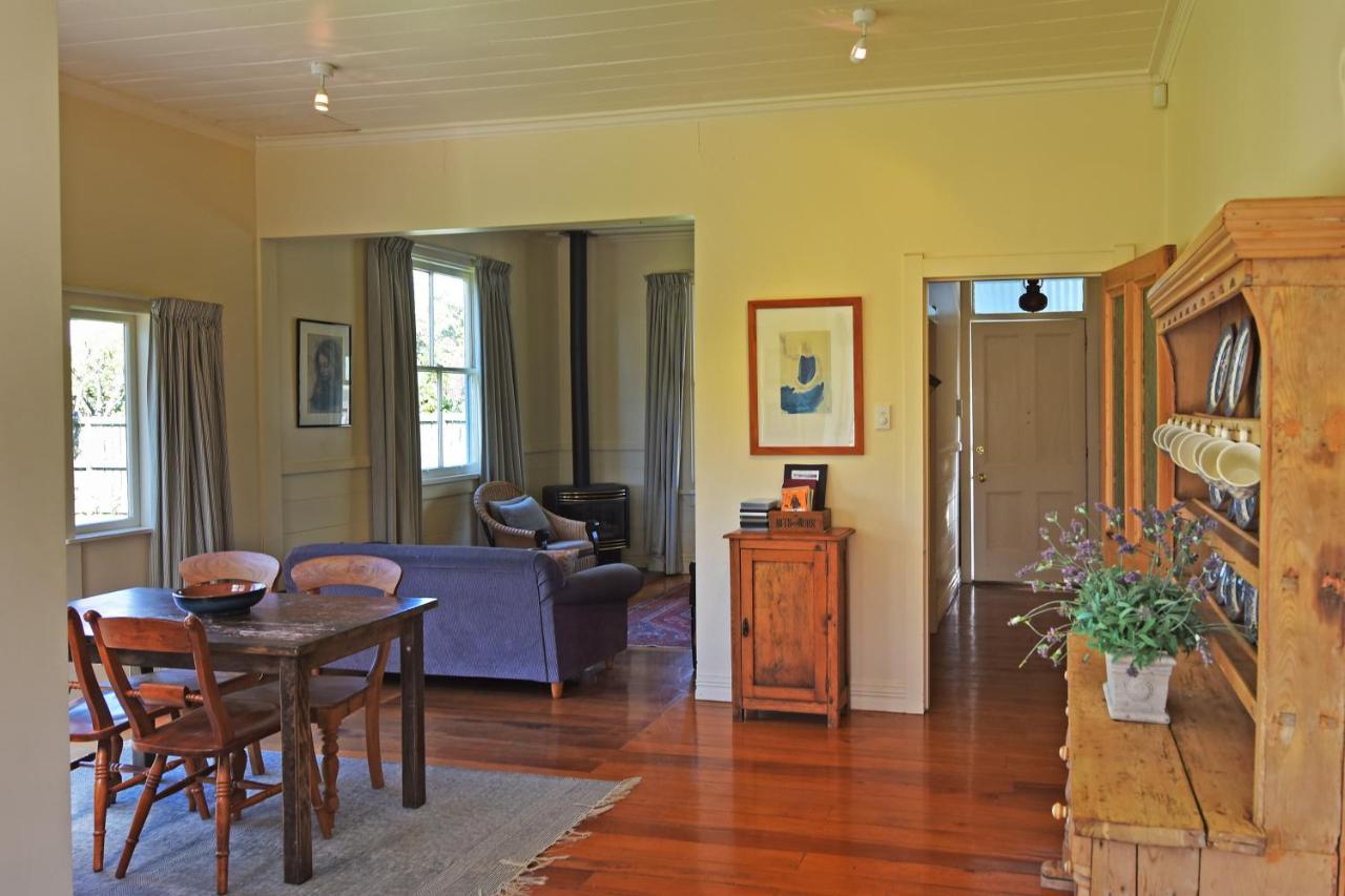 The Vicarage Martinborough Villa Buitenkant foto